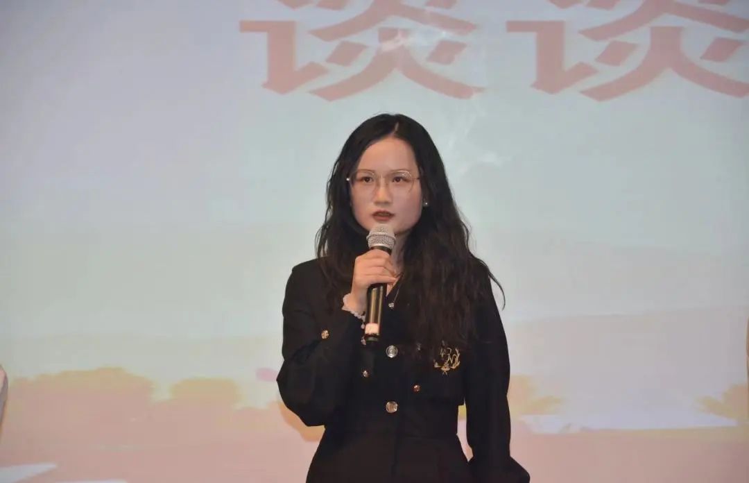 师德师风建设坚持言行雅正,师风师德立德树人