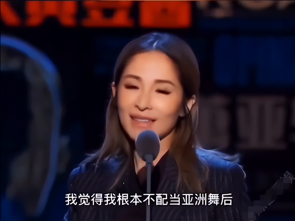 成龙发合照悼念李玟,成龙缅怀李玟