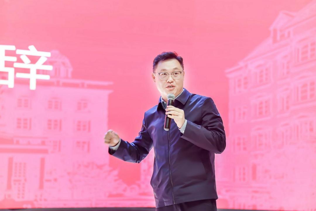 发生矛盾后大大方方解决,发生矛盾先道歉还是先冷静