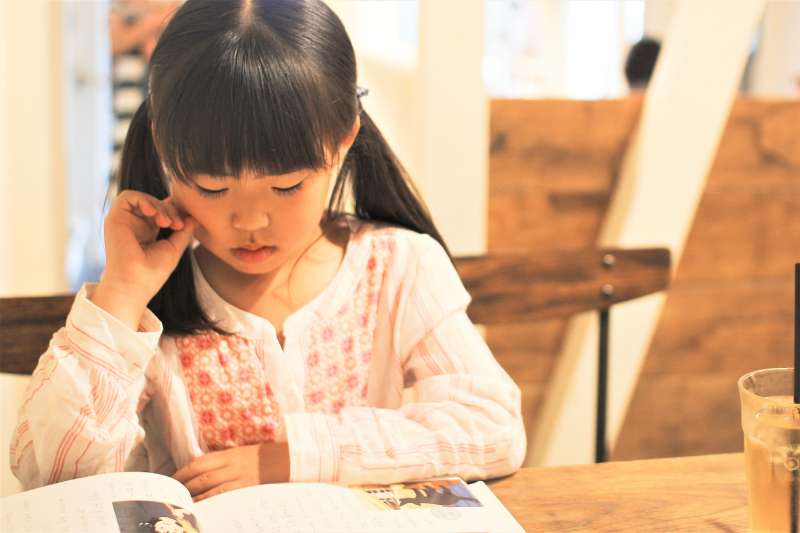 面对磨蹭的孩子怎么办,怎么解决孩子慢吞吞的现象