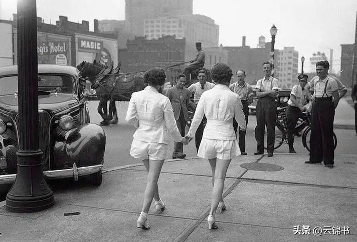 21张真实又罕见的老照片，阴毛假发工作者，我怀疑他用错地方了