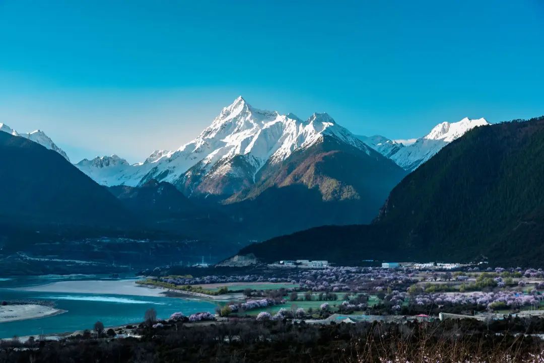 龙泉山看桃花徒步最佳路线,徒步穿越十里桃花漫山遍野