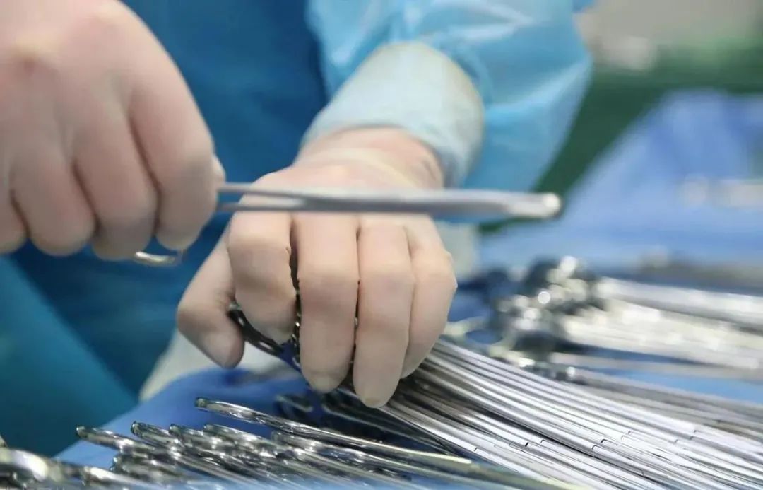 张雪峰谈临床医学专业前景,张雪峰临床药学和临床医学哪个好