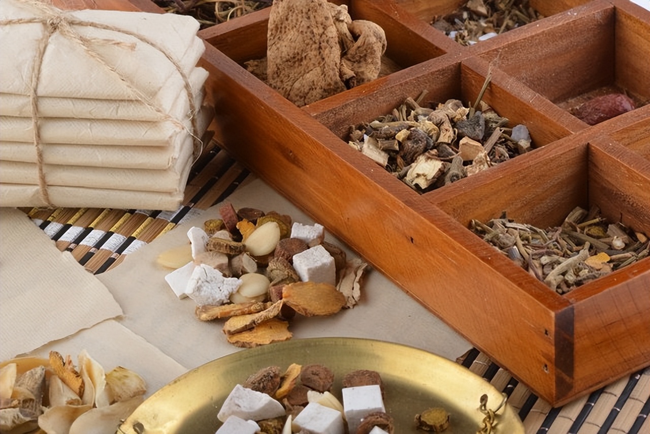 这中药汤剂止血见效就快!是月经出血过多的良方，值得珍藏和试用