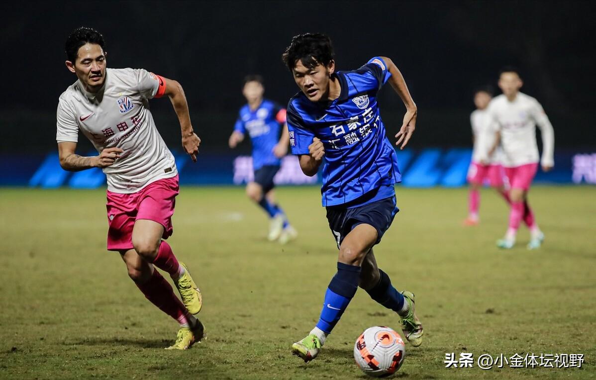 中超三镇vs泰山错失机会,武汉三镇2-0山东泰山