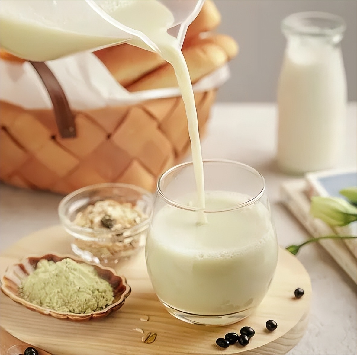 夏天爱出汗多吃什么补充营养,夏天多吃点这三种食物