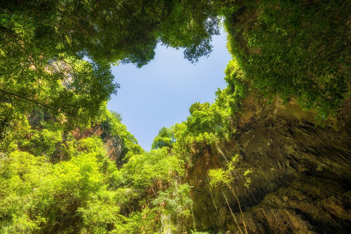 昆明旅游攻略景点及美食,2022春节昆明周边游玩景点推荐