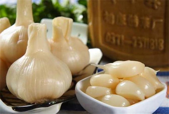 新鲜大蒜腌制法家常,简单腌制大蒜的正确方法