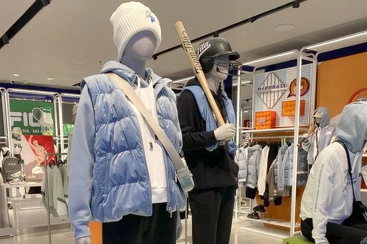 羽绒服迎来新一轮爆发,寒冬已至羽绒服市场或将迎来暖冬