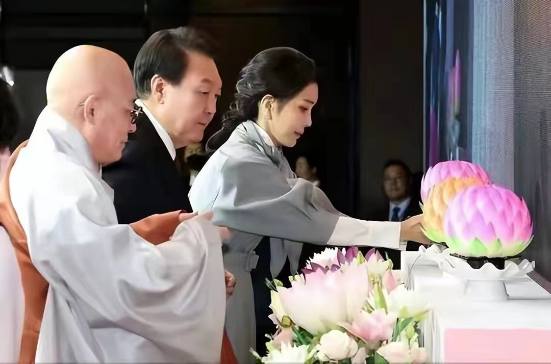 韩国第一夫人最新造型,韩国第一夫人穿衣风格