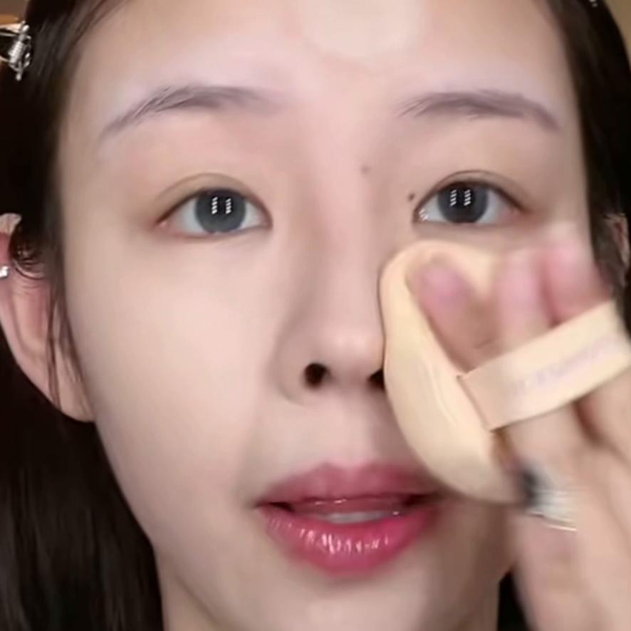 新手化妆必备化妆品,新手化妆必备化妆品直播