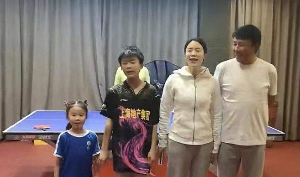 王楠患癌后丈夫的做法令网友泪目,王楠患癌却坚持两年退役为何