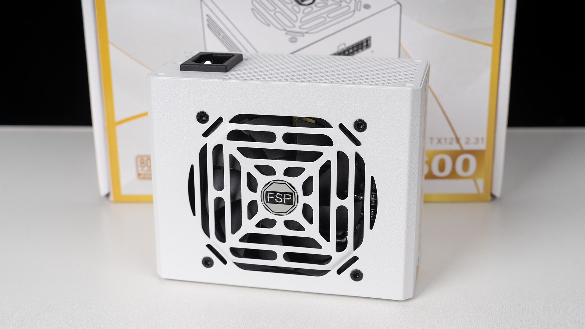 帮老爸装一台“超大杯”的8.1L便携主机—5600G+32GBD4+2*1TB固态