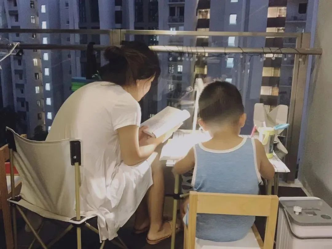 这次疫情带孩子去国外留学,因为疫情导致儿子没能回澳洲留学