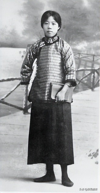 历史上的7月11日发生了什么,历史上的7月11日诗人