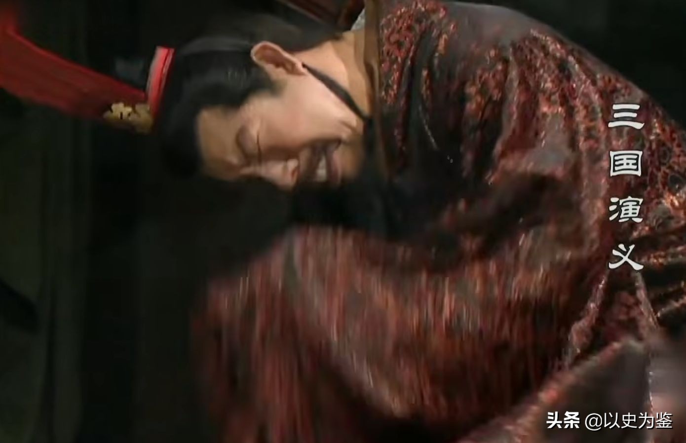 东汉末年曹操去攻打张绣,马踏飞燕被谁发现