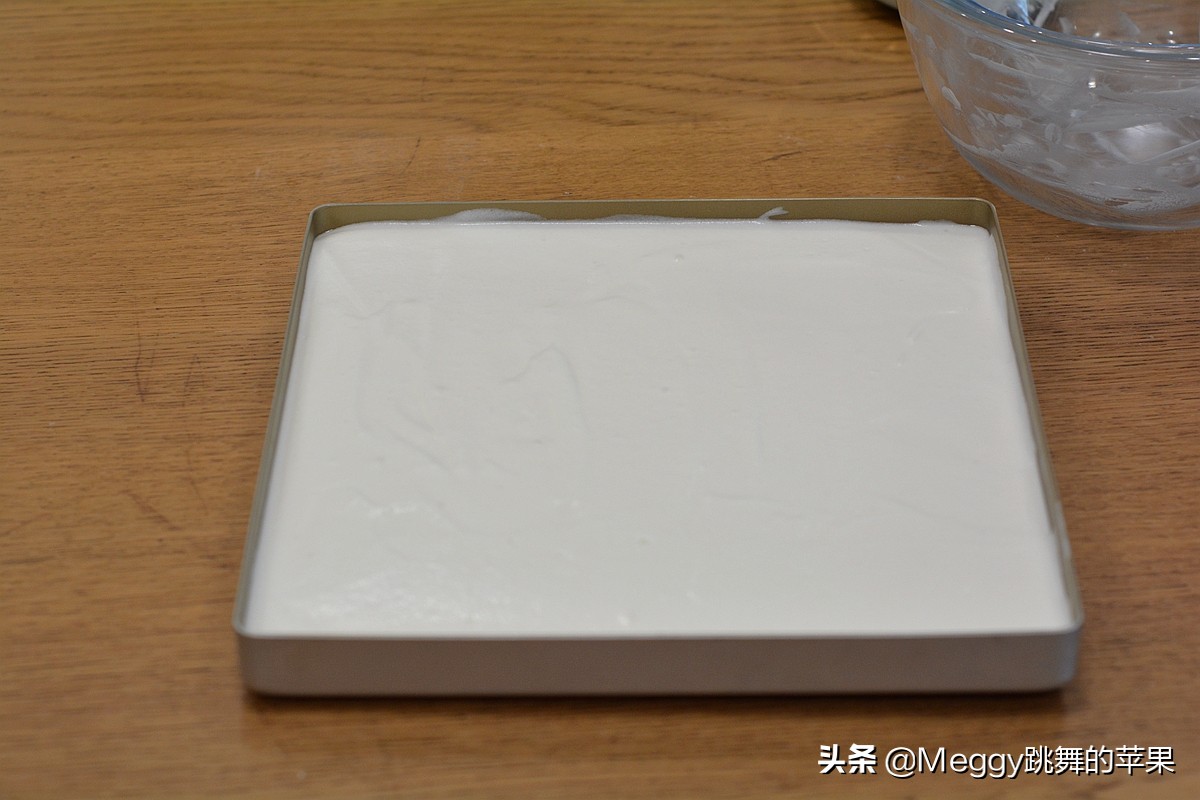 天使奶油蛋糕卷,甜口天使蛋糕卷图解