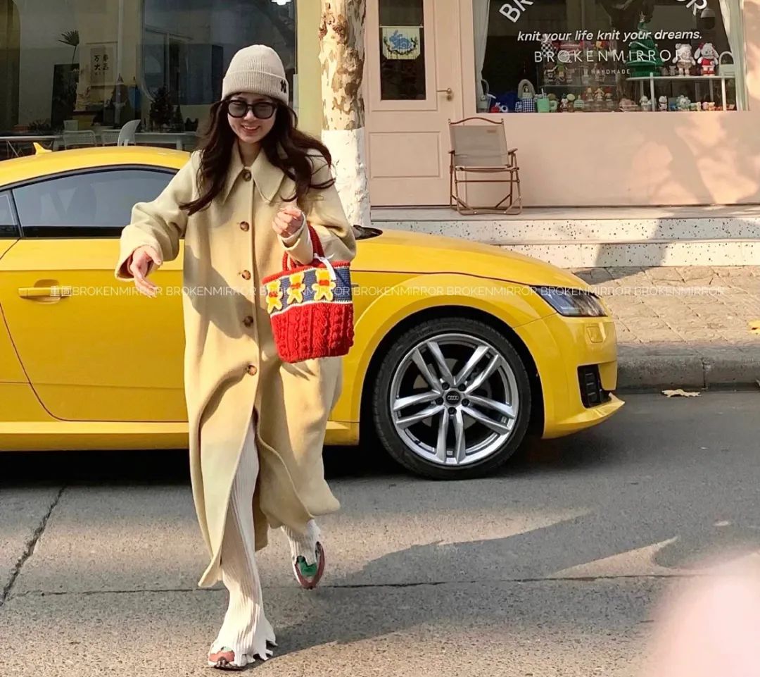 为什么我劝女生买便宜的包包？