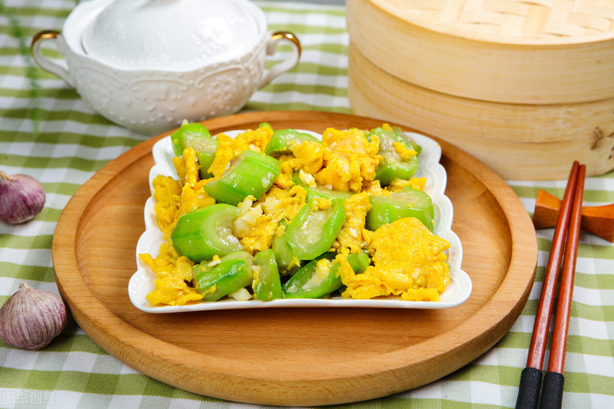 清炒丝瓜不焯水会黑吗,炒丝瓜切记不要先放油