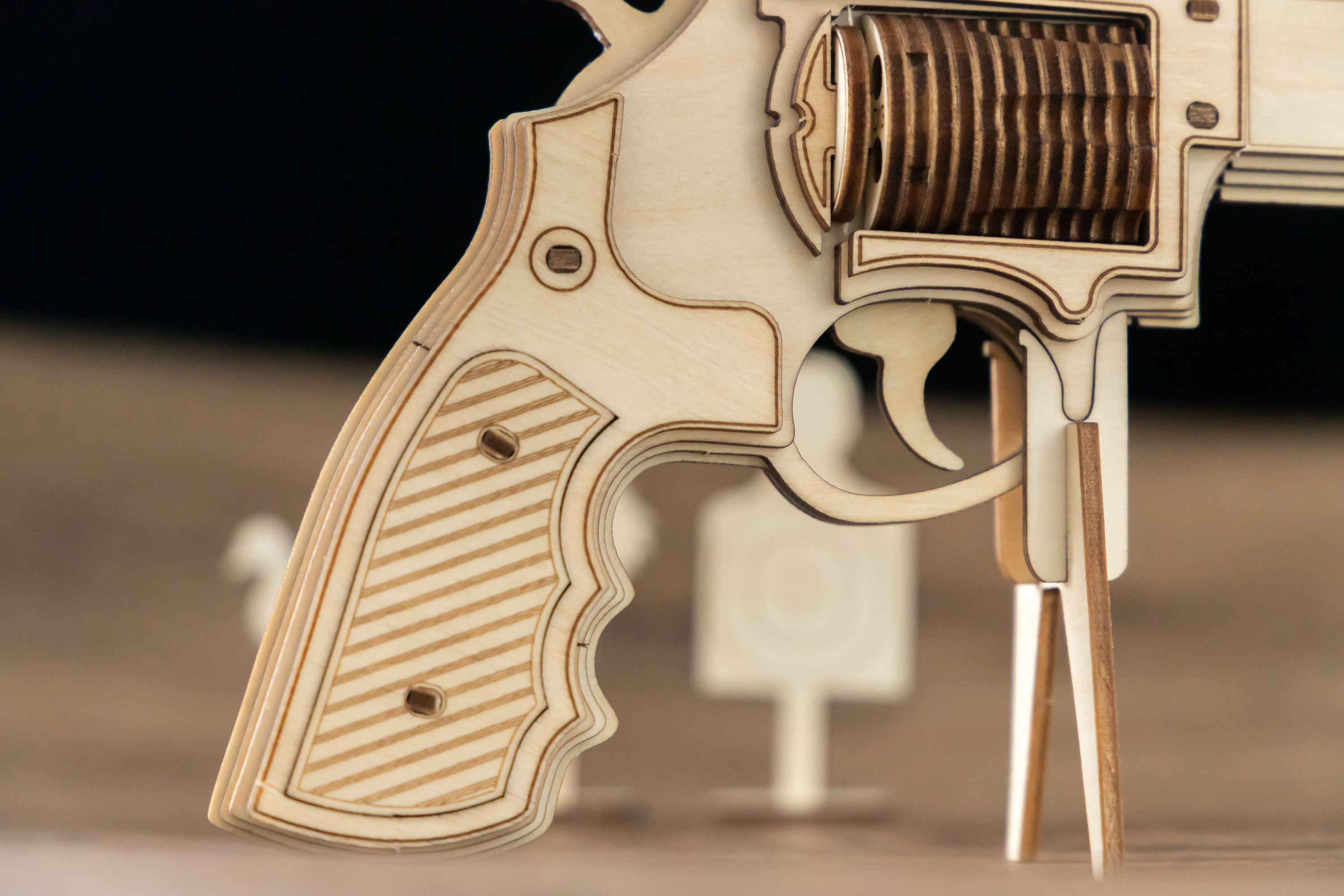 常用礼物女生送男生什么好,女生送男生礼物清单推荐