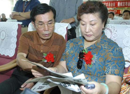 东北“巨骗”*相贵陈**陨落史:开悍马买182万手机号,08年锒铛入狱