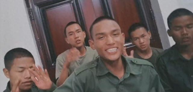 柬埔寨小六和佳润同框视频,柬埔寨网红佳润聚餐视频