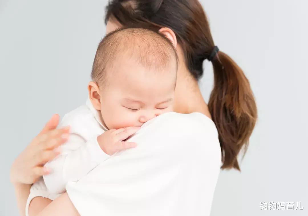 宝宝呛奶怎么做呢,宝宝呛奶咳嗽要紧吗