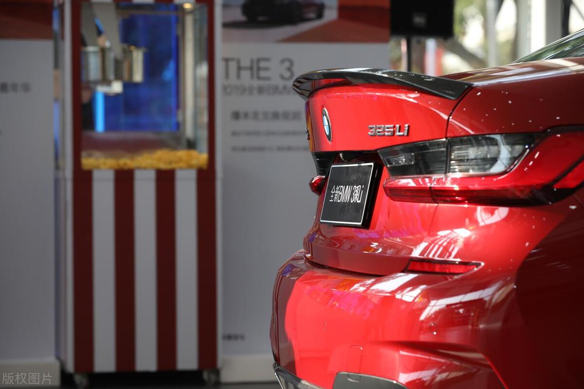 宝马5系,宝马3系买哪个版本好