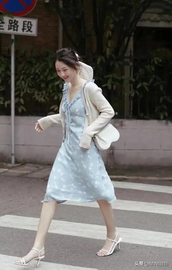 三款裙子配哪种鞋漂亮,适合搭配仙女裙的秋冬鞋子分享