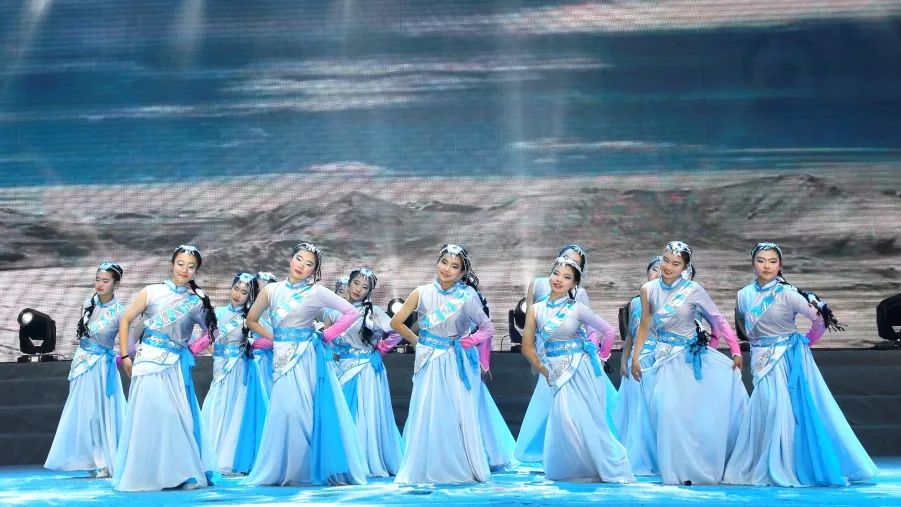 八斗扬帆，为梦起航