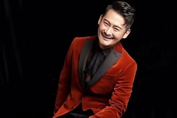 酒蒙子拍摄,酒蒙子为什么眼神呆滞