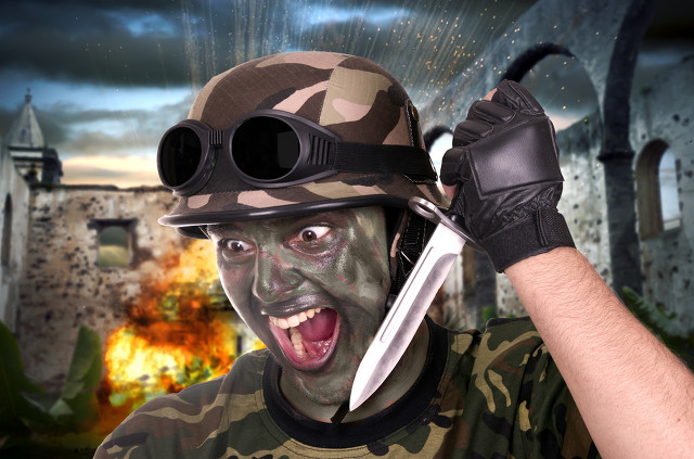 知道吗？拼命赚钱的你，和老鼠、蝗虫一样，单个挺好，成群就疯狂