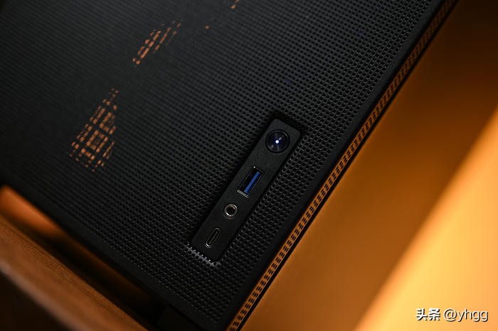 乔思伯松果d41mesh副屏版白色机箱,乔思伯d41标准版能后期加装副屏吗