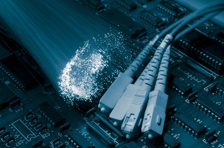 中兴通讯一季度营收,中兴通讯行业发展