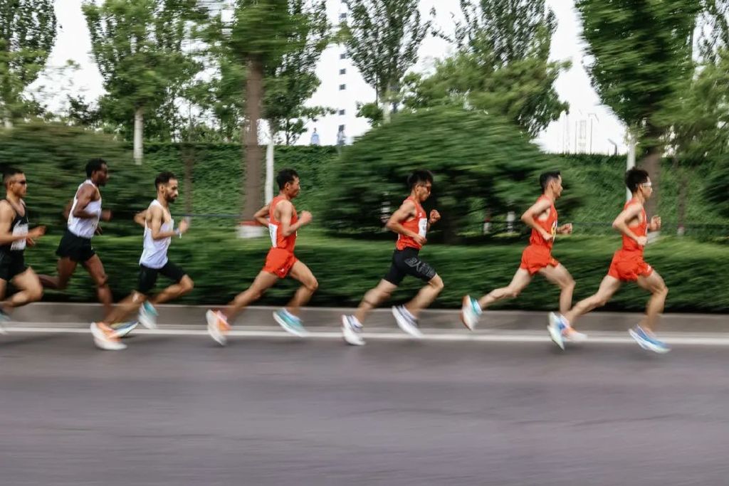 银川破马拉松中国纪录,银川夺冠