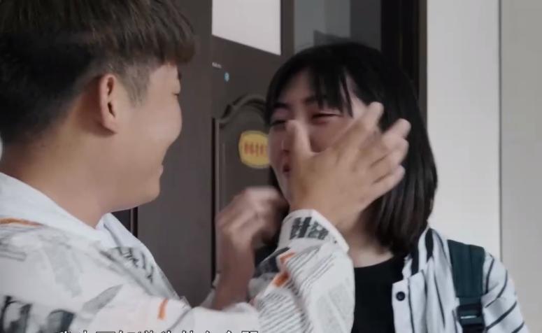 2个聋哑人的姐弟恋,内蒙古聋哑女孩与聋哑男孩的爱情