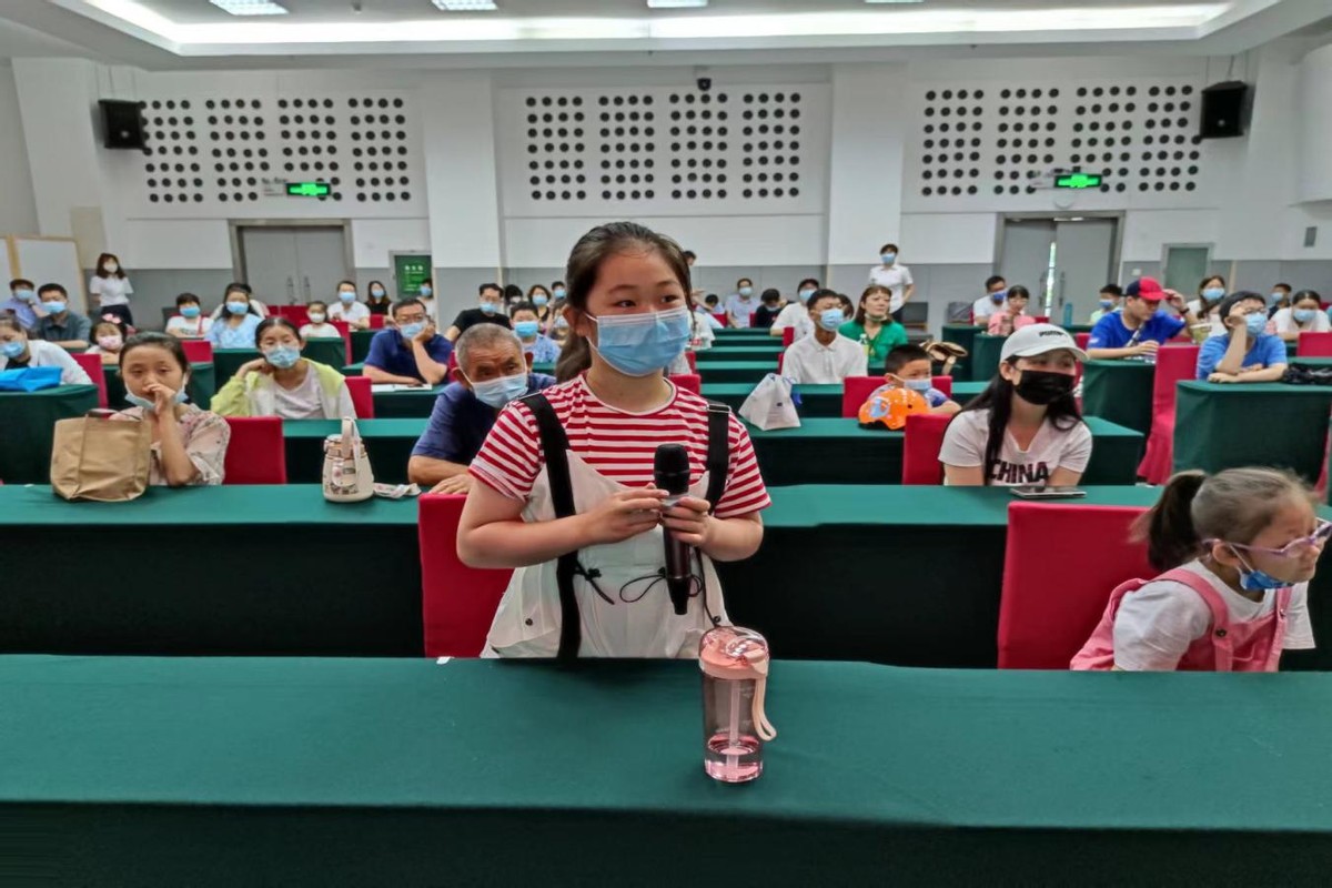 浜哄伐鏅鸿兘绉戞櫘鍩哄湴閮戝窞,涓浗閮戝窞浜哄伐鏅鸿兘澶т細鎴愬姛涓惧姙