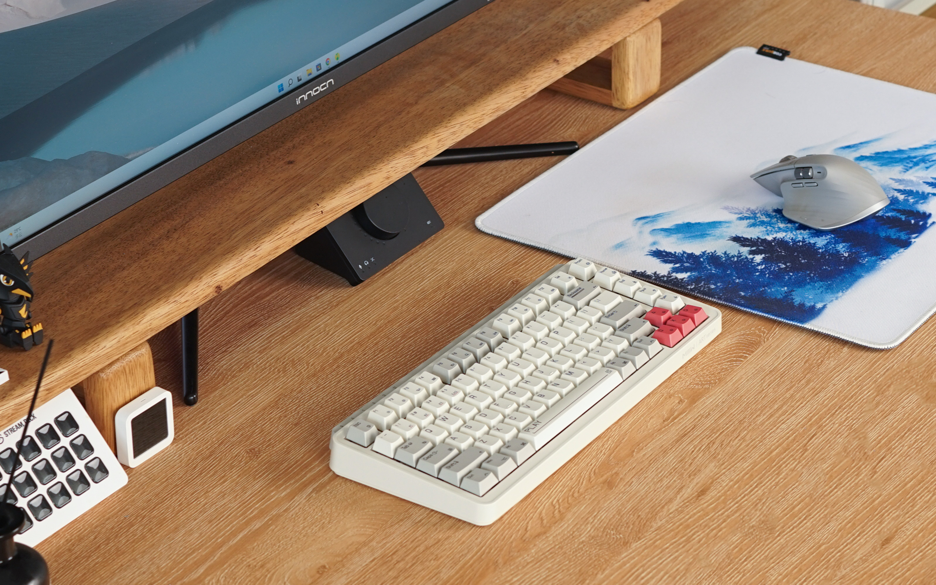 简洁情怀风,功能齐备83键,米物ARTZ830机械键盘体验