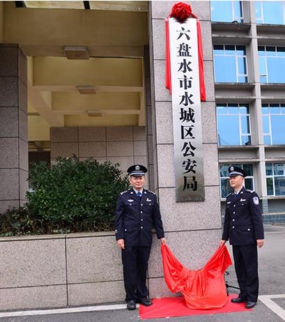 民警抓捕吸毒人员受伤,民警抓捕吸毒犯受伤