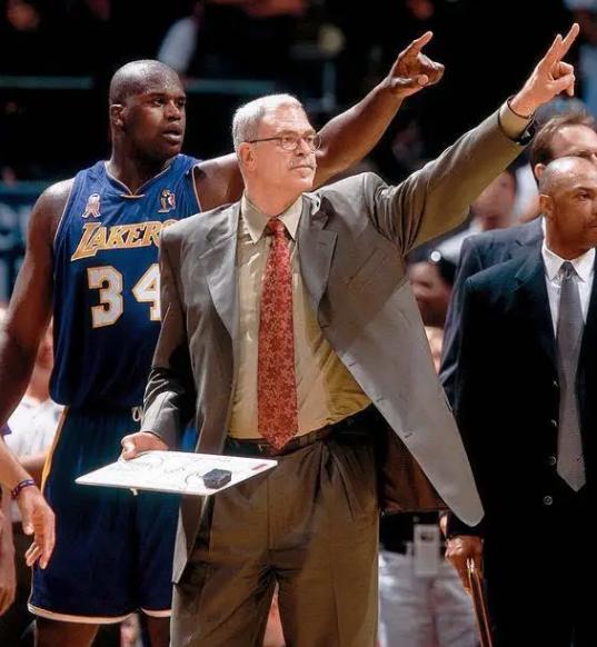 1336场胜利！波波能媲美禅师吗？全面对比难见车尾灯