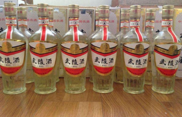 湖南地区最畅销的酒有哪些,湖南52°好酒性价比高