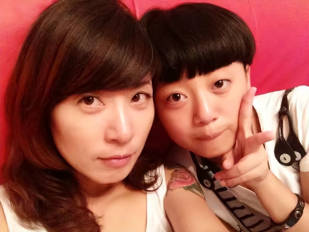 母亲财务自由后和女儿成为朋友:支持恋爱文身,拒绝为家庭牺牲