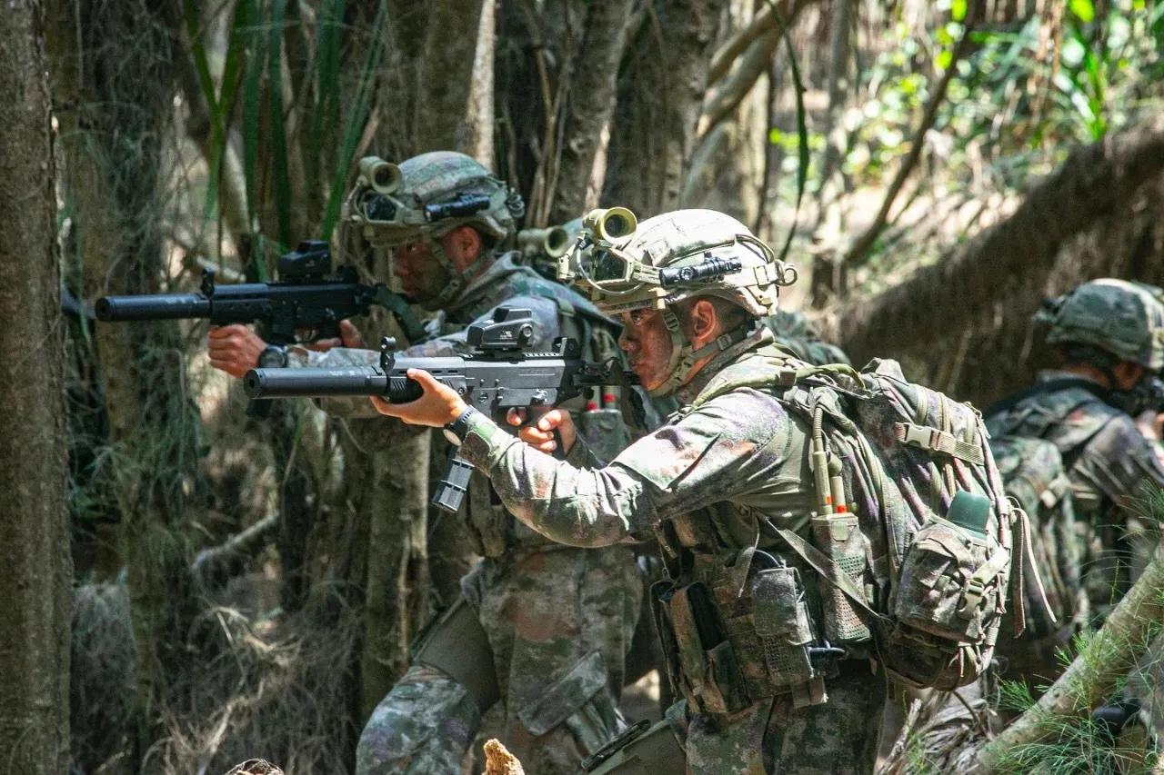 中国最新型制式冲锋枪,国产最新型军用冲锋枪型号