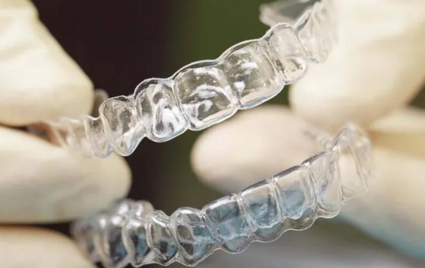 钀ヤ笟棰濊繃浜跨殑鍙ｈ厰,鍙ｈ厰閲戝瓧鎷涚墝