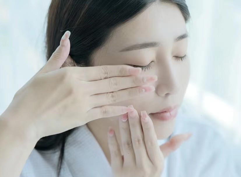 50岁的女人用什么精华比较好,50岁女人如何挑精华液