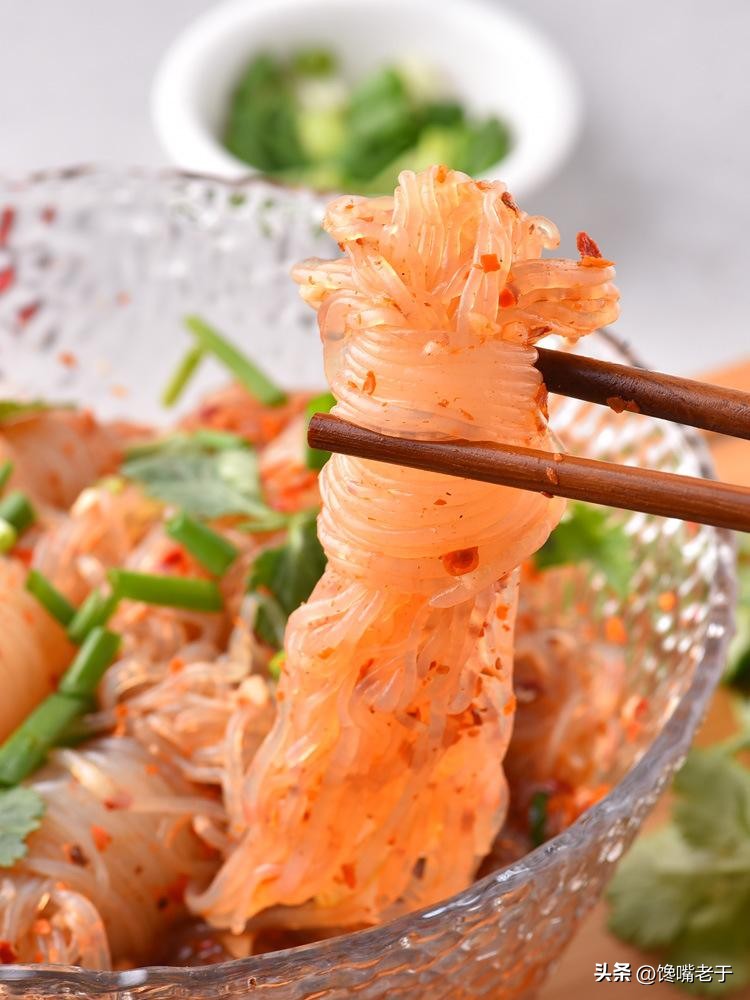 魔芋丝到底是什么东西,黑魔芋块和魔芋丝有什么区别