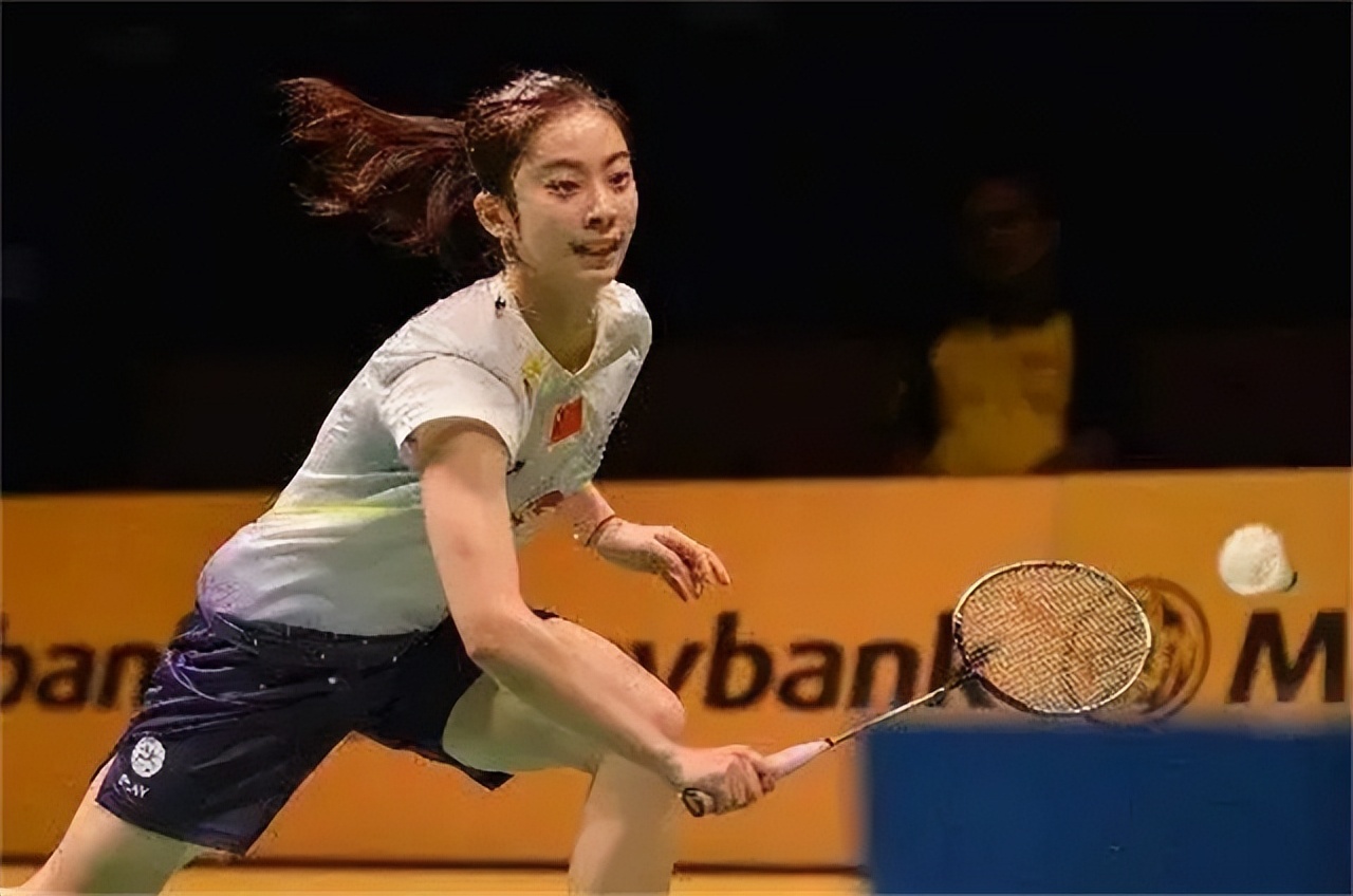 王适娴谌龙17岁,王适娴几岁和谌龙在一起的