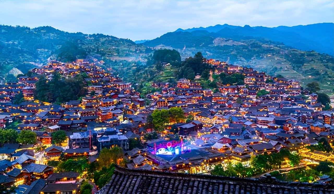 武汉去贵州跟团游怎么玩便宜省钱,贵州游玩详细攻略图片