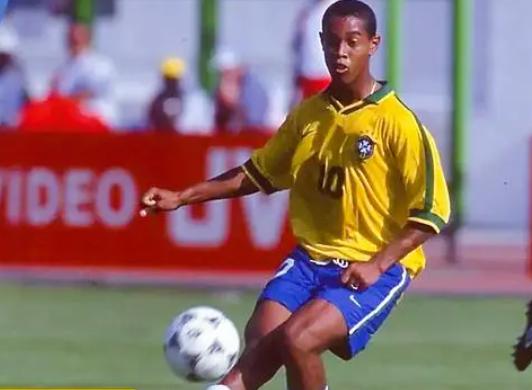 贫民窟里产凤凰，他们没有特供的海参，却成了顶级球星