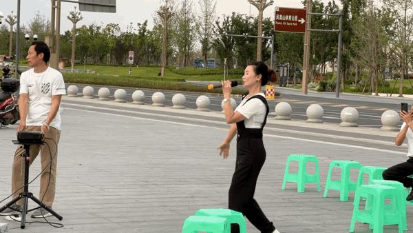 凤凰山，宇宙级草根网红孵化中心